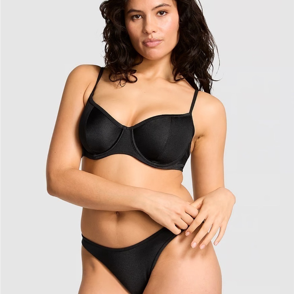 VS Pink Buttercup Bikini Top Black Shine Large supportive with underwire unlined